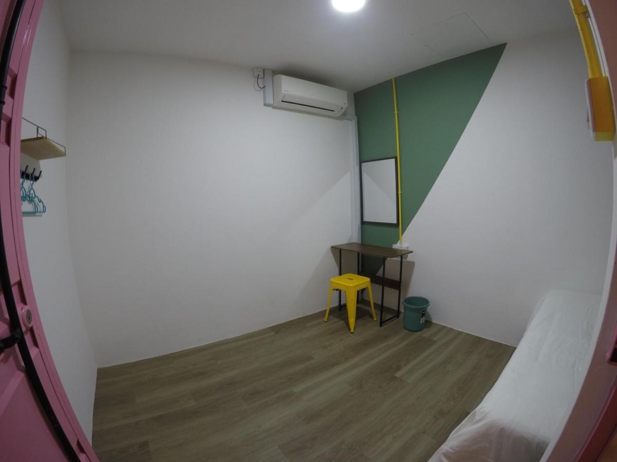 Coco Guesthouse Kemaman Chukai Exterior photo